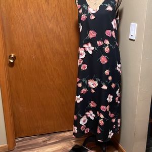 Impressions Workshop Black Floral Reversable Sleeveless Dress  Size M